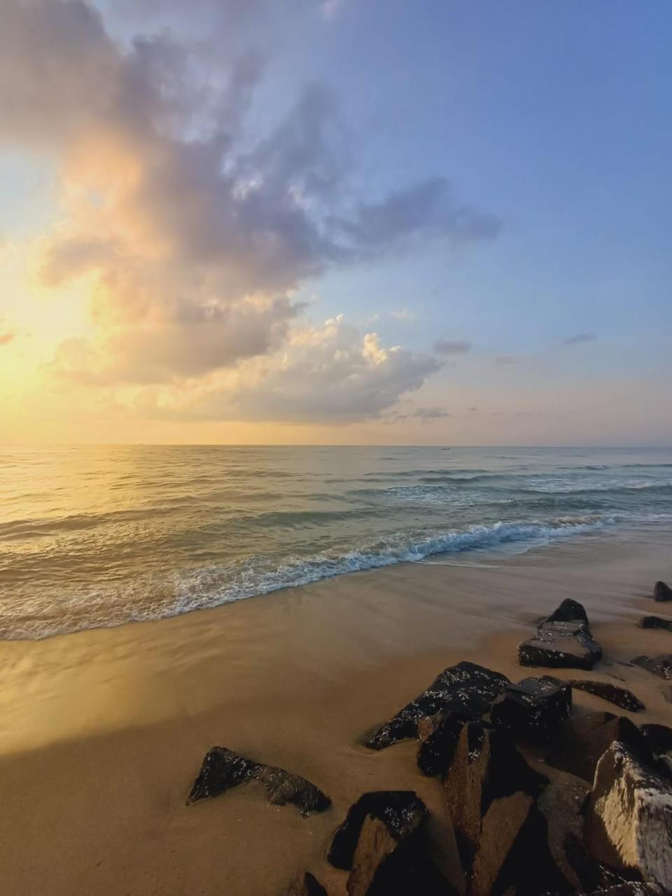 Dream Promenade Beach View Pondicherry Exterior foto
