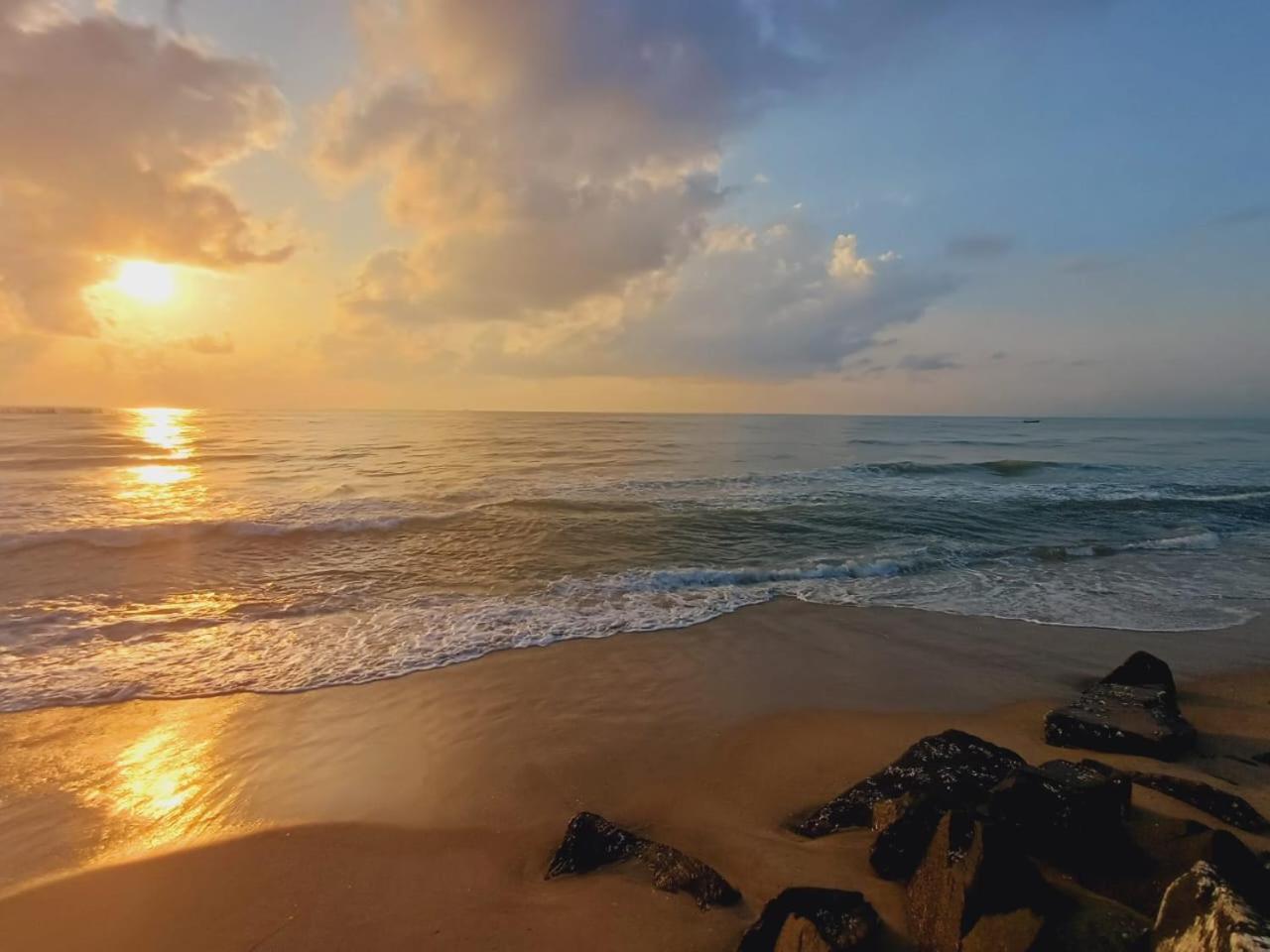 Dream Promenade Beach View Pondicherry Exterior foto