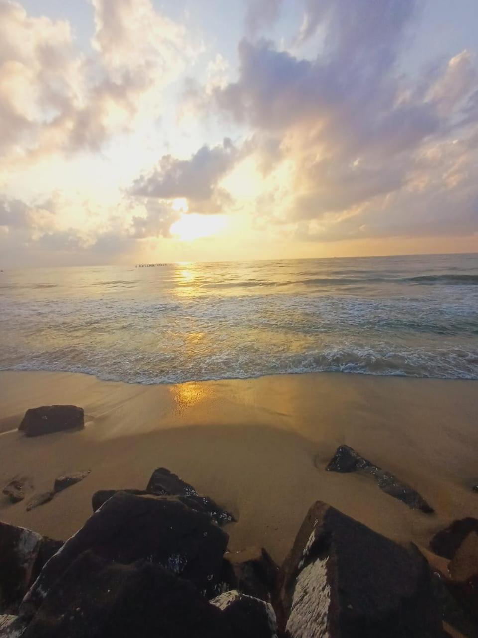 Dream Promenade Beach View Pondicherry Exterior foto